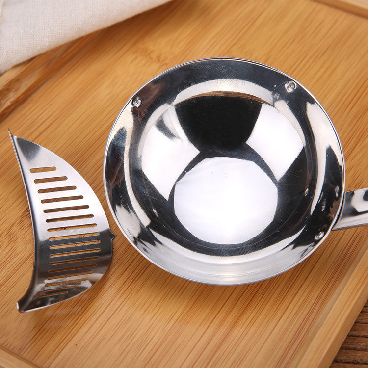 Kitchen colander spoon in stainless steel 