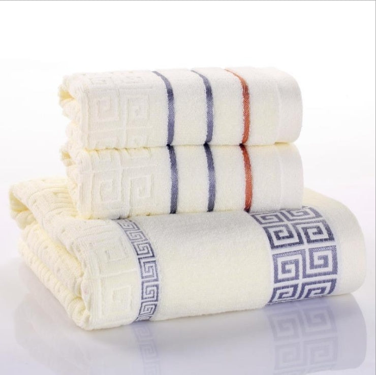 Elegant towel set in three parts in cotton