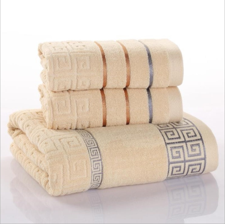 Elegant towel set in three parts in cotton