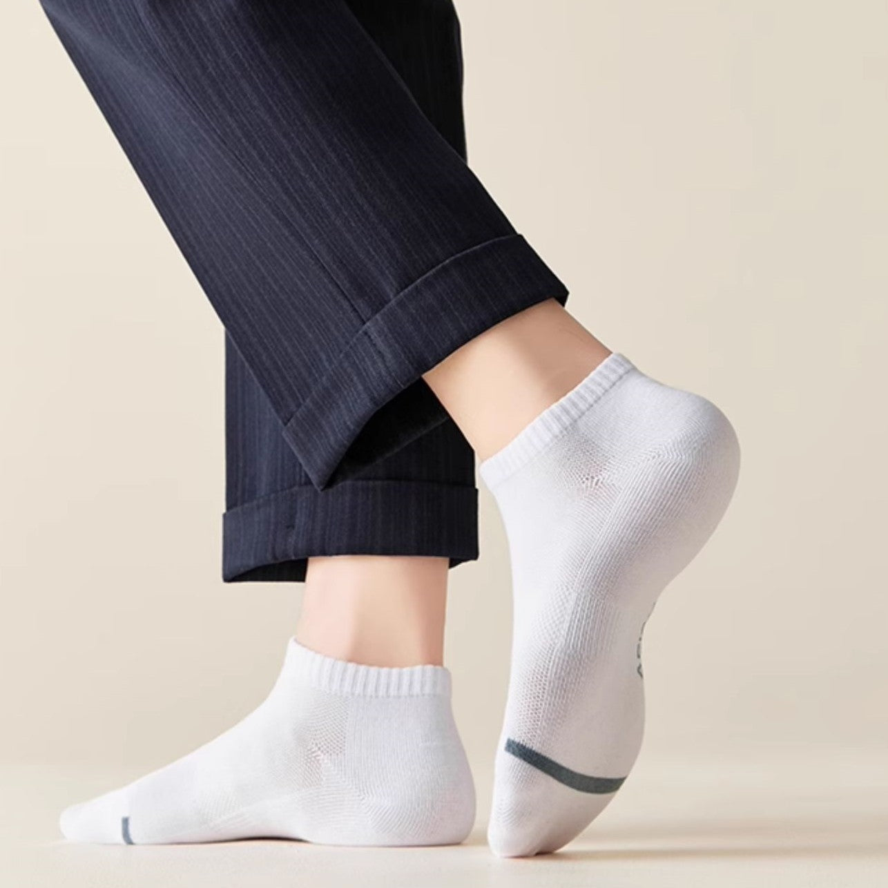 Short breathable socks for men